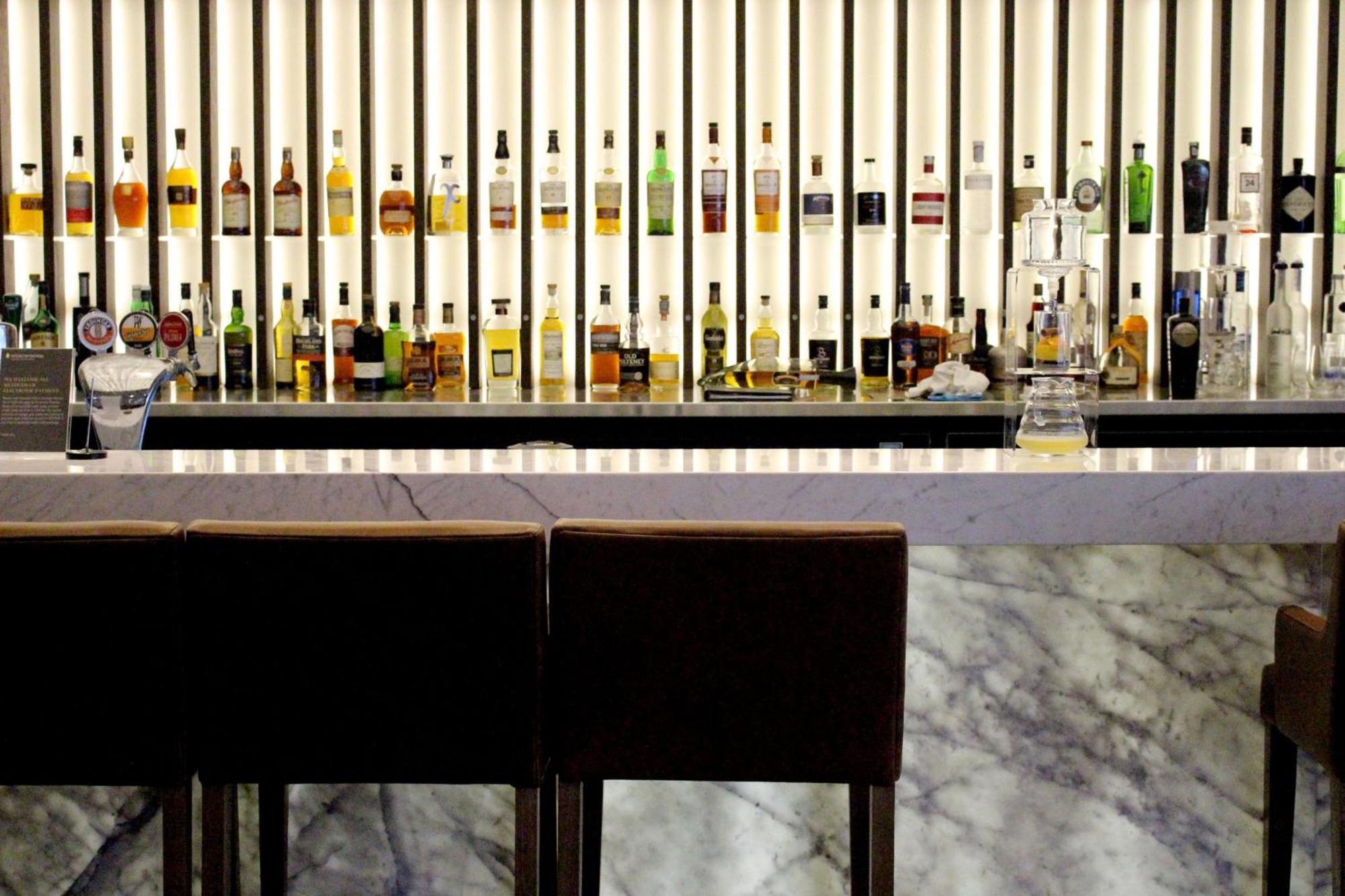 Hotel Intercontinental Wellington By Ihg Exteriér fotografie The bar at the 101 bar