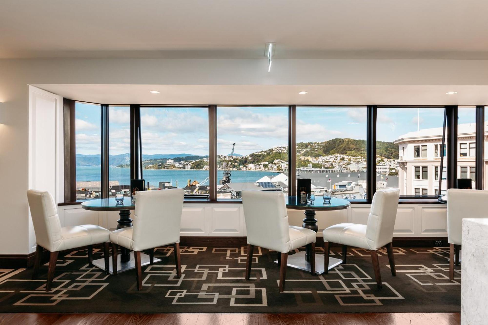 Hotel Intercontinental Wellington By Ihg Exteriér fotografie A dining room in a penthouse apartment