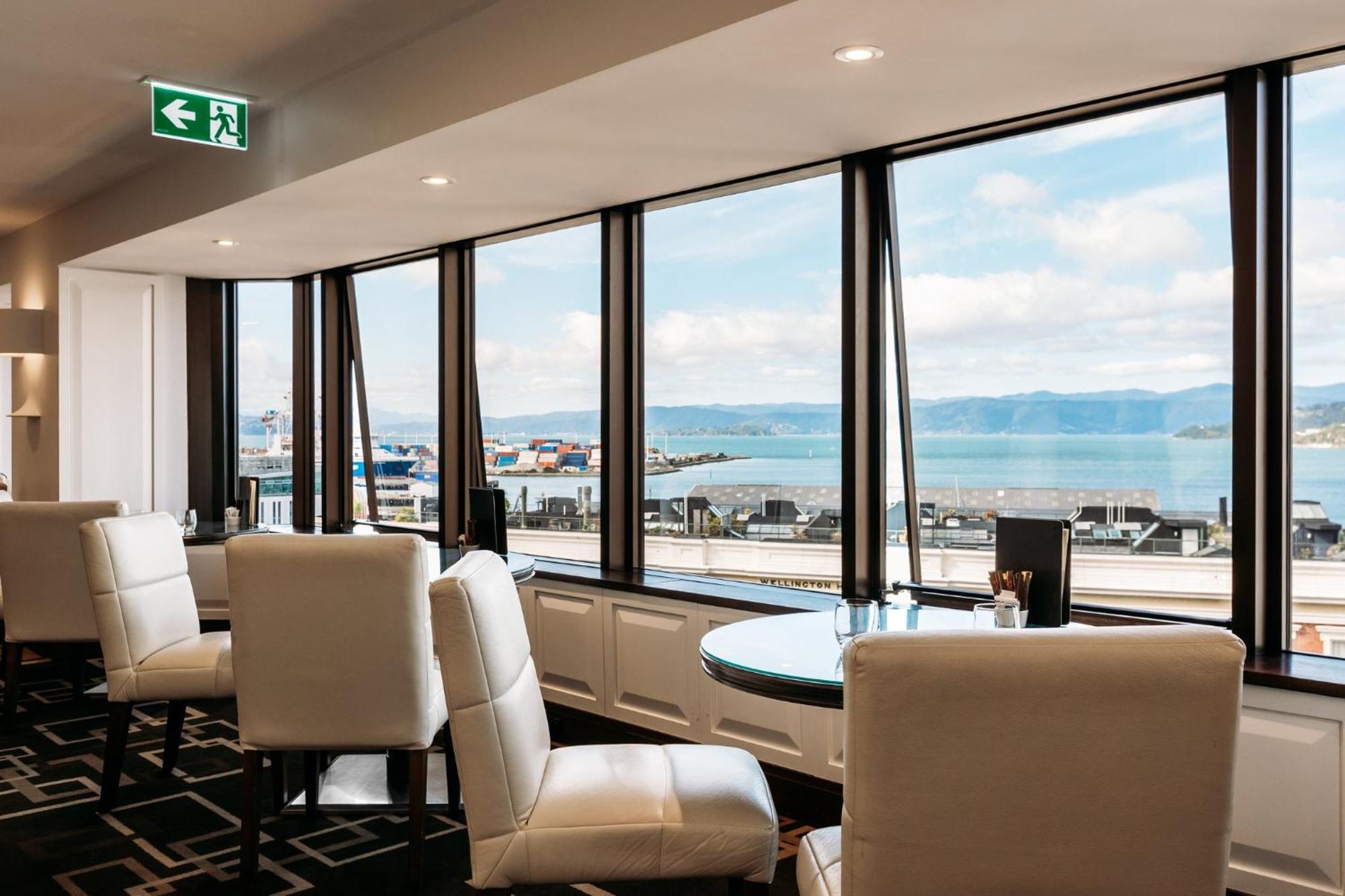 Hotel Intercontinental Wellington By Ihg Exteriér fotografie The lounge at the airport